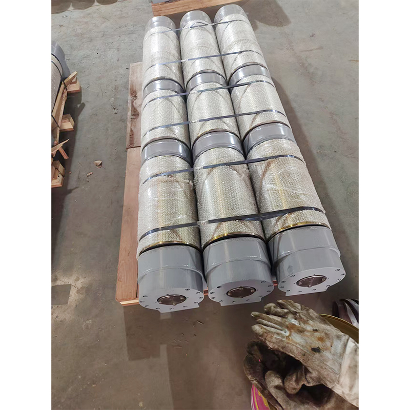 What are the key points of the heat treatment process for continuous casting roller tables of steel machinery parts?